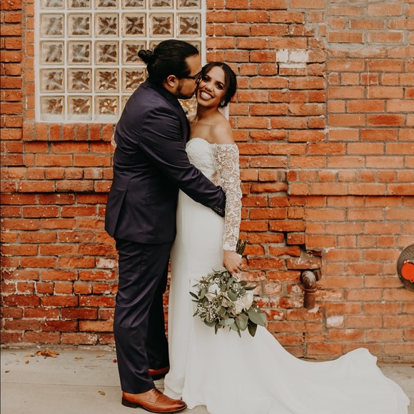 Meet your Posher, Mallory - Picture 2 of 2